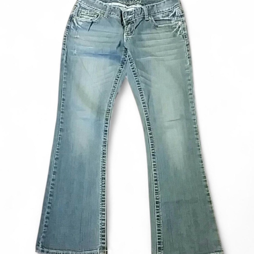 Maurice’s Bootcut jeans, 3/4 short